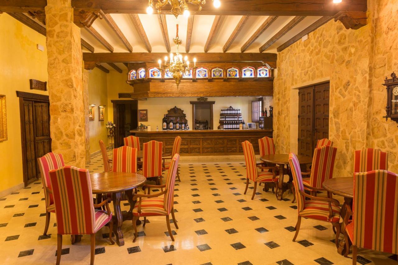 Hotel Torremilanos Aranda de Duero Bagian luar foto